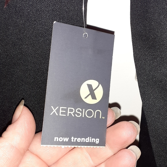 NWT Girls Xersion Sweatshirt with hood - Picture 5 of 6